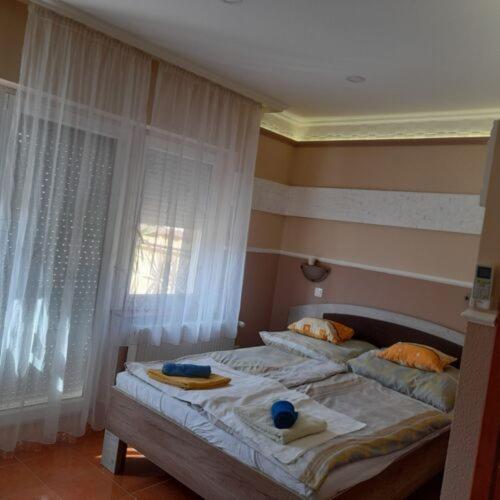 Andrea Apartman Hajduszoboszlo Ngoại thất bức ảnh